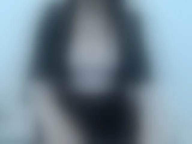 Live sex webcam photo for Lady-Young #292591624