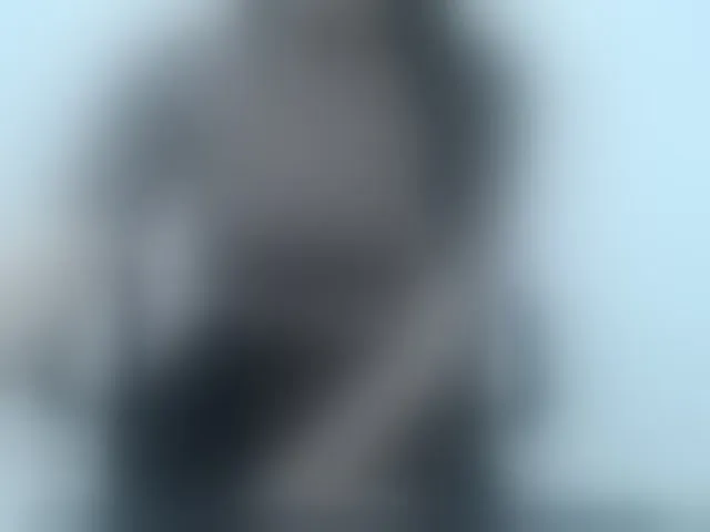 Live sex webcam photo for Lady-Young #292731321