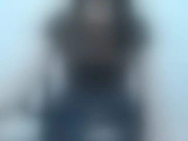 Live sex webcam photo for Lady-Young #293242113