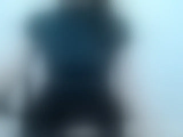 Live sex webcam photo for Lady-Young #293270578