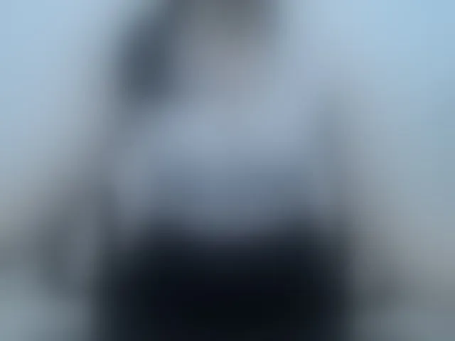 Live sex webcam photo for Lady-Young #293340626