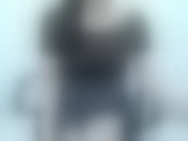 Live sex webcam photo for Lady-Young #293578438