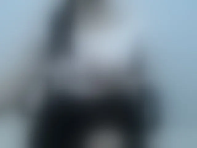 Live sex webcam photo for Lady-Young #294032955