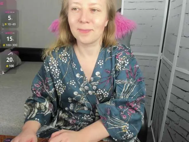 Live sex webcam photo for Lady-blonde #290454140
