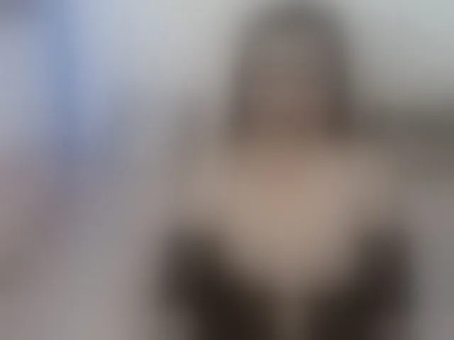 Live sex webcam photo for Lady-mature #293340625