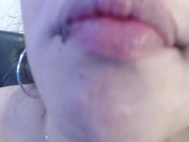 Live sex webcam photo for Lady-rivers #275496650