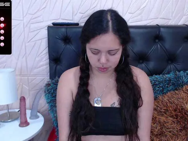 Live sex webcam photo for Lady-rivers #275964019
