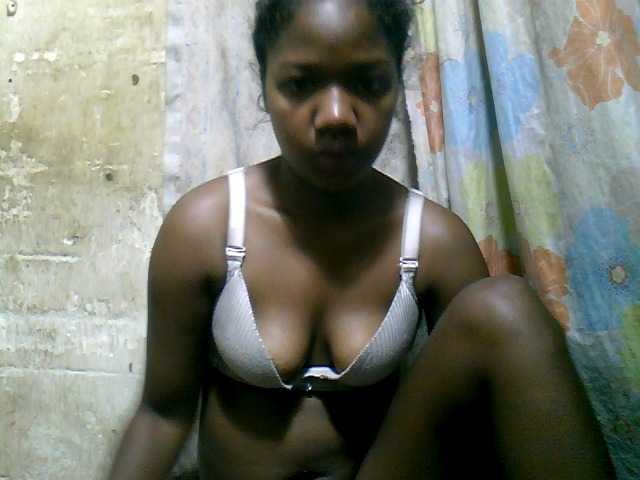 Live sex webcam photo for LadyBozz #271902466