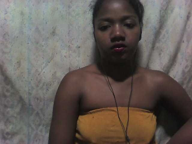 Live sex webcam photo for LadyBozz #272068012