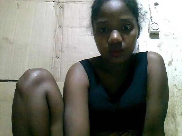 Live sex webcam photo for LadyBozz #272081906