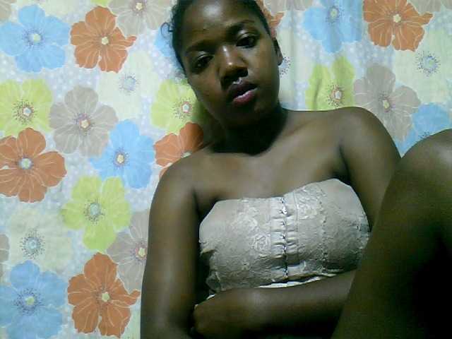 Live sex webcam photo for LadyBozz #272533746