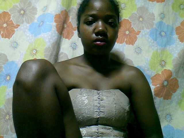 Live sex webcam photo for LadyBozz #272559148