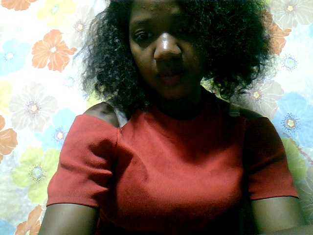 Live sex webcam photo for LadyBozz #272567907