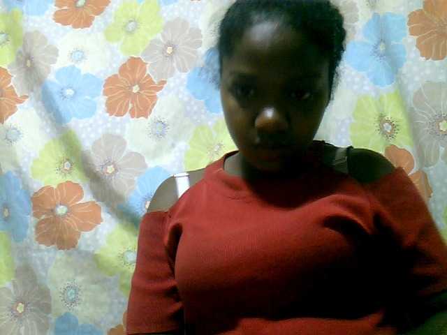 Live sex webcam photo for LadyBozz #272591149