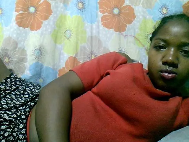 Live sex webcam photo for LadyBozz #272613150