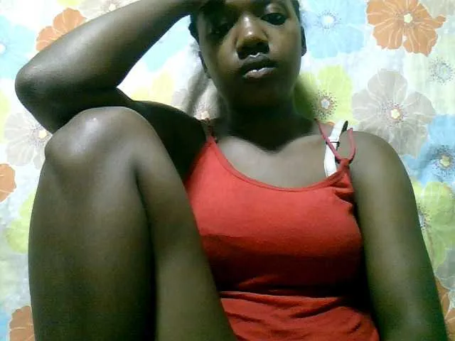 Live sex webcam photo for LadyBozz #272637806