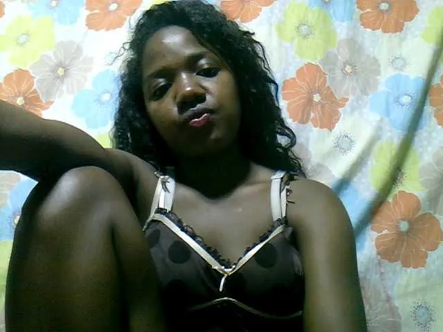 Live sex webcam photo for LadyBozz #272665965