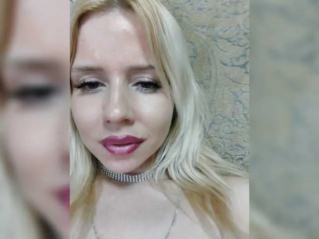 Live sex webcam photo for LadyDi11 #273068621