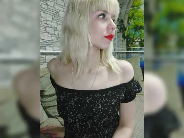 Live sex webcam photo for LadyDi11 #273516281