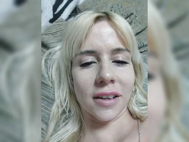 Live sex webcam photo for LadyDi11 #273825678