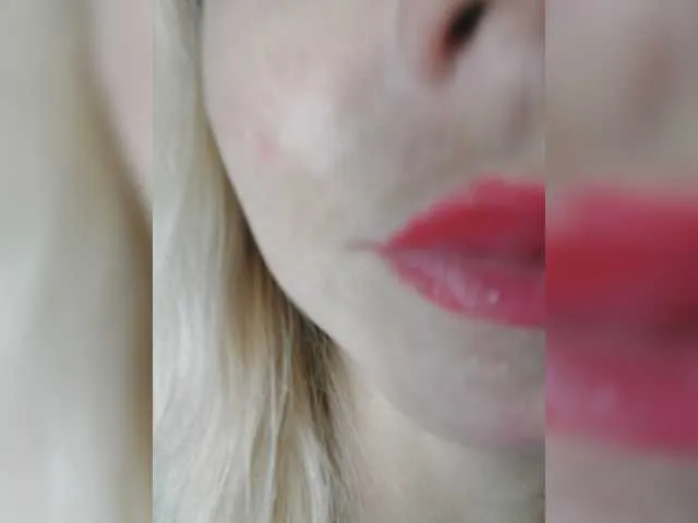 Live sex webcam photo for LadyDi11 #273922555