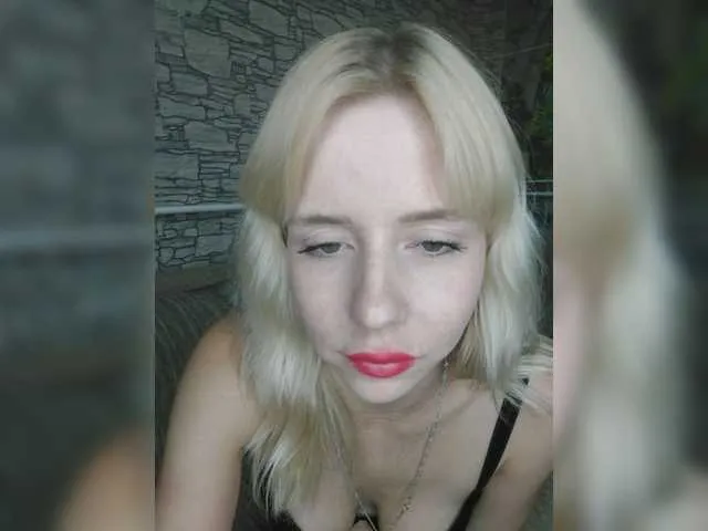 Live sex webcam photo for LadyDi11 #273958762