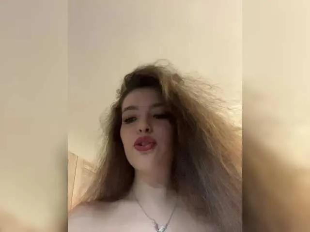 Live sex webcam photo for LadyEmily #292204395