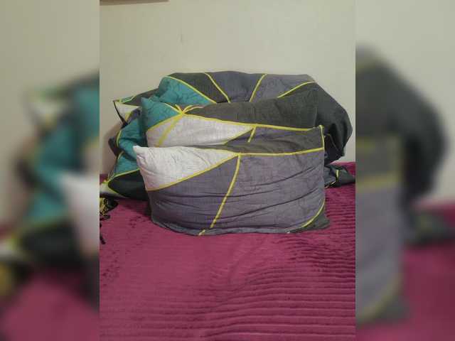 Live sex webcam photo for LadyFay #290980111