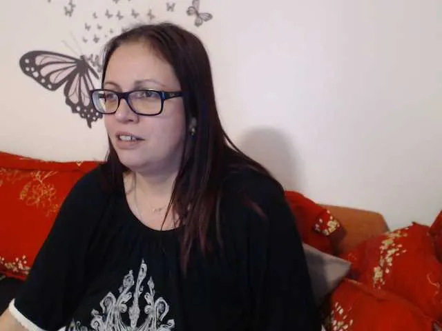 Live sex webcam photo for LadyHellene #290317218