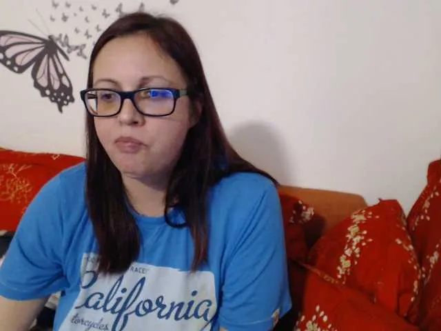 Live sex webcam photo for LadyHellene #290336310