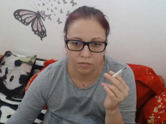 Live sex webcam photo for LadyHellene #290500535