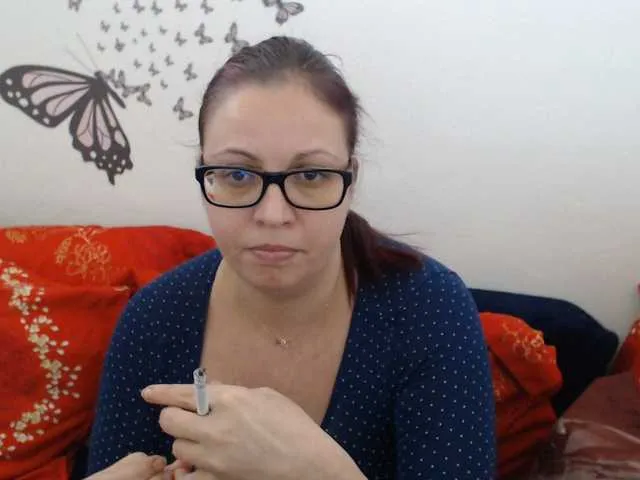 Live sex webcam photo for LadyHellene #290574368