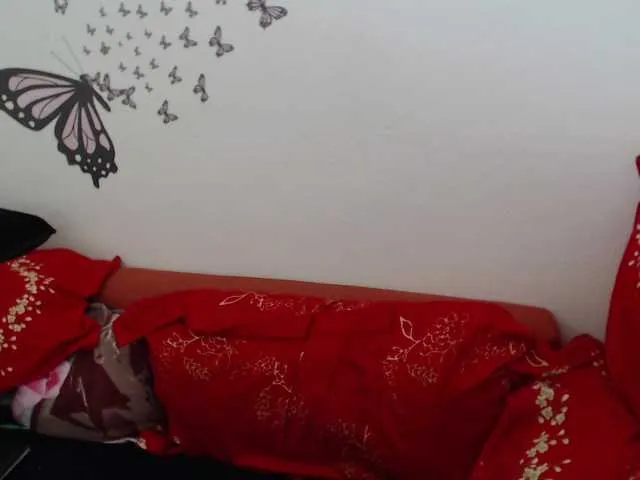 Live sex webcam photo for LadyHellene #291118710