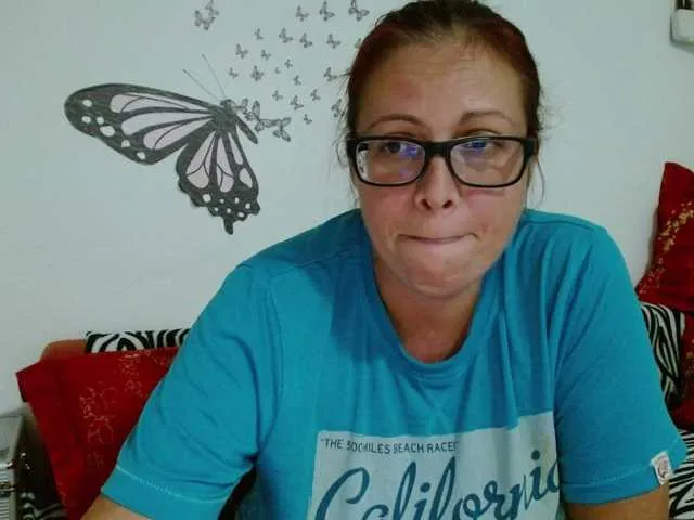 Live sex webcam photo for LadyHellene #292090291