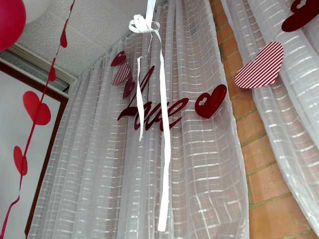 Live sex webcam photo for LadyHott #272389138