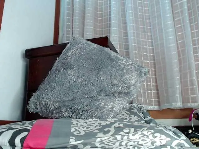 Live sex webcam photo for LadyHott #272649285