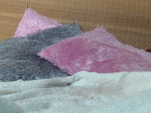 Live sex webcam photo for LadyHott #272984826