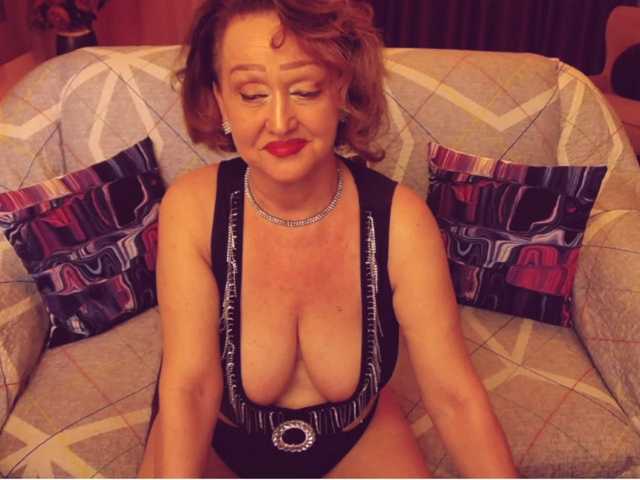 Live sex webcam photo for LadyJosette #275724119