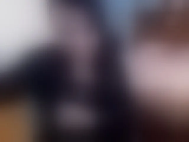 Live sex webcam photo for LadyLHoty #293800843