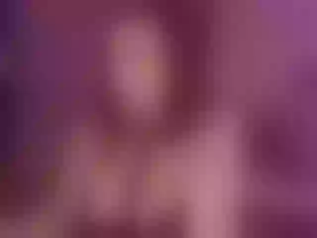 Live sex webcam photo for LadyLLSex #275711643