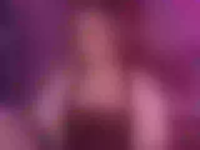 Live sex webcam photo for LadyLLSex #276329337