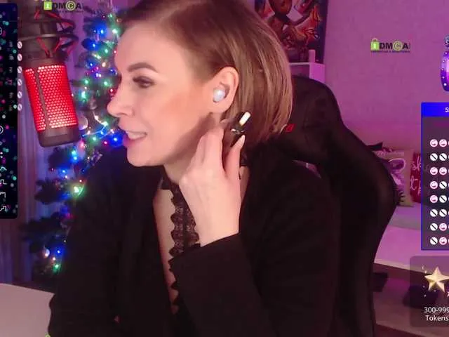 Live sex webcam photo for LadyLLSex #277050840
