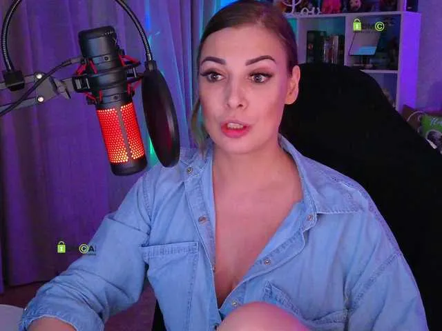Live sex webcam photo for LadyLLSex #280115920