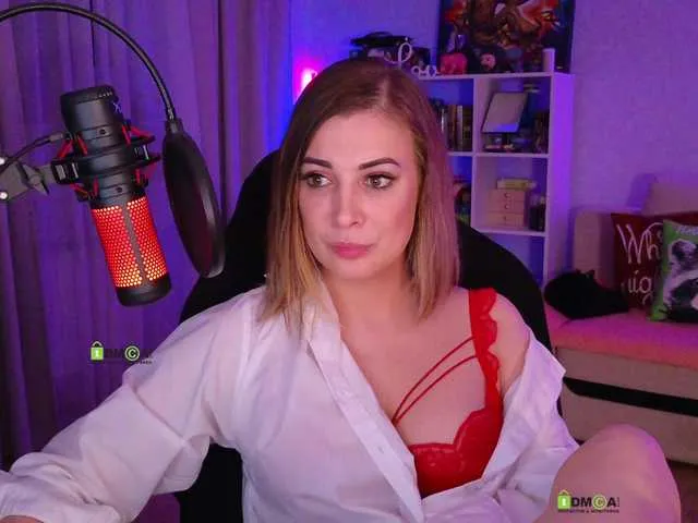 Live sex webcam photo for LadyLLSex #289443772