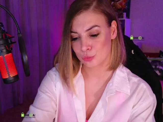 Live sex webcam photo for LadyLLSex #289610688