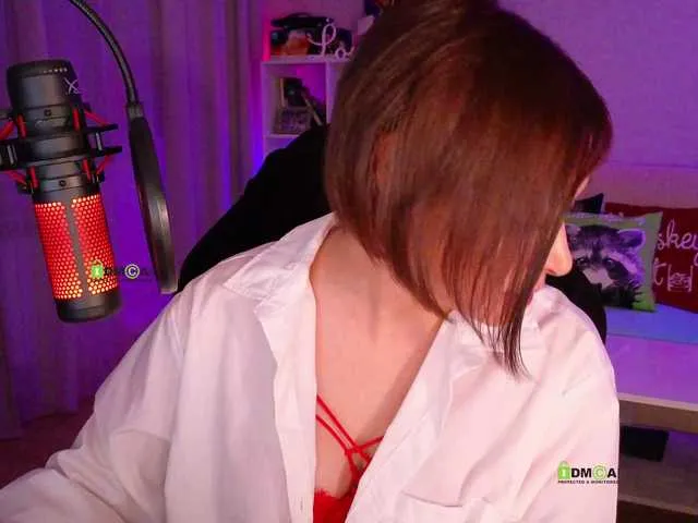 Live sex webcam photo for LadyLLSex #290174280