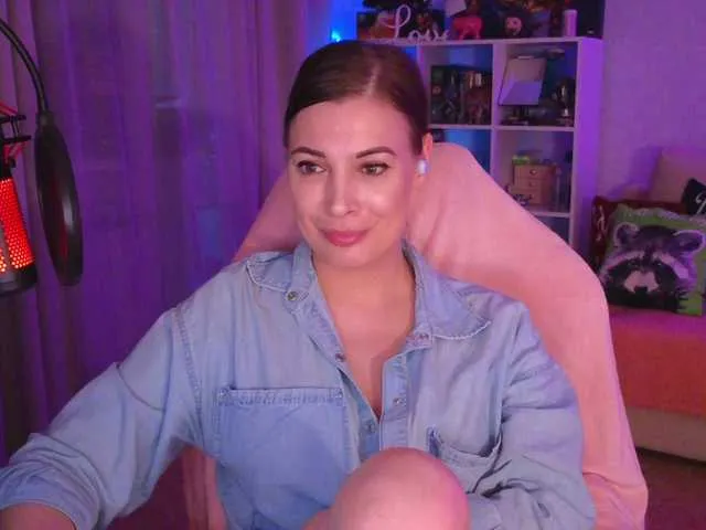 Live sex webcam photo for LadyLLSex #291171293