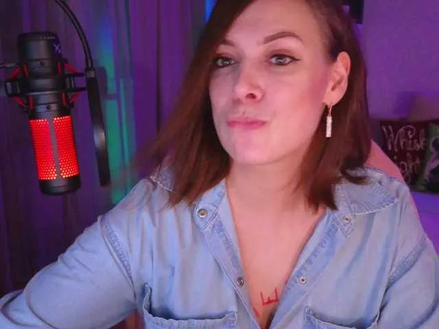 Live sex webcam photo for LadyLLSex #291510930