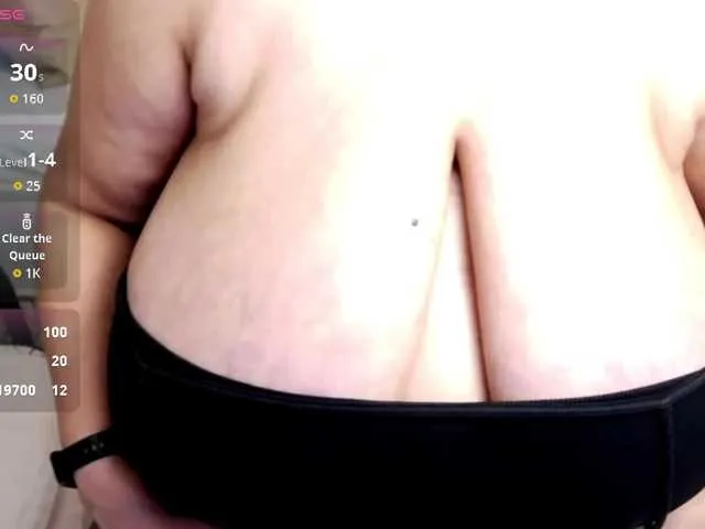 Live sex webcam photo for LadyLibely #291784090