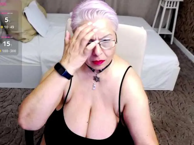 Live sex webcam photo for LadyLibely #291931429